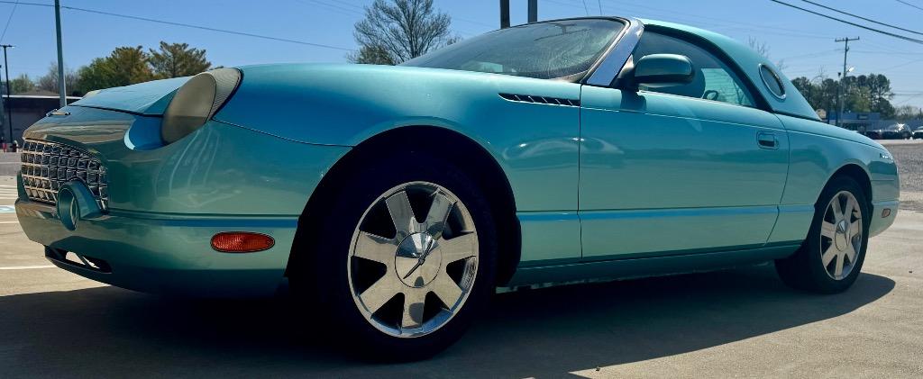 2002 Ford Thunderbird Deluxe's photo