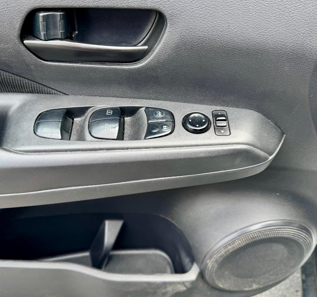 2021 Nissan Kicks S - Photo 11